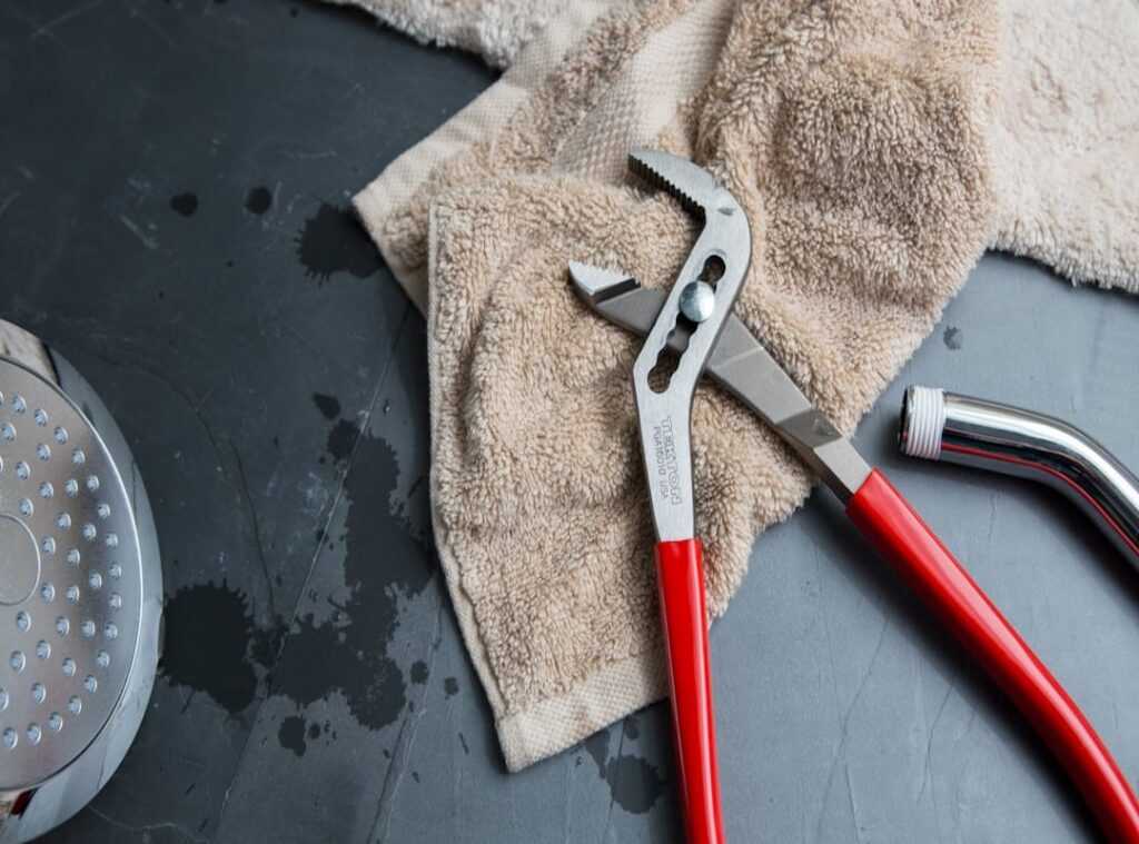 basic plumbing homeowners